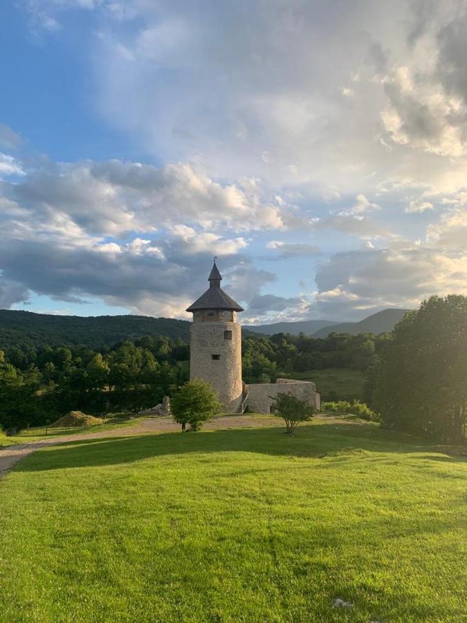 Accommodation "Old Town Dreznik" ราโควิซา ภายนอก รูปภาพ