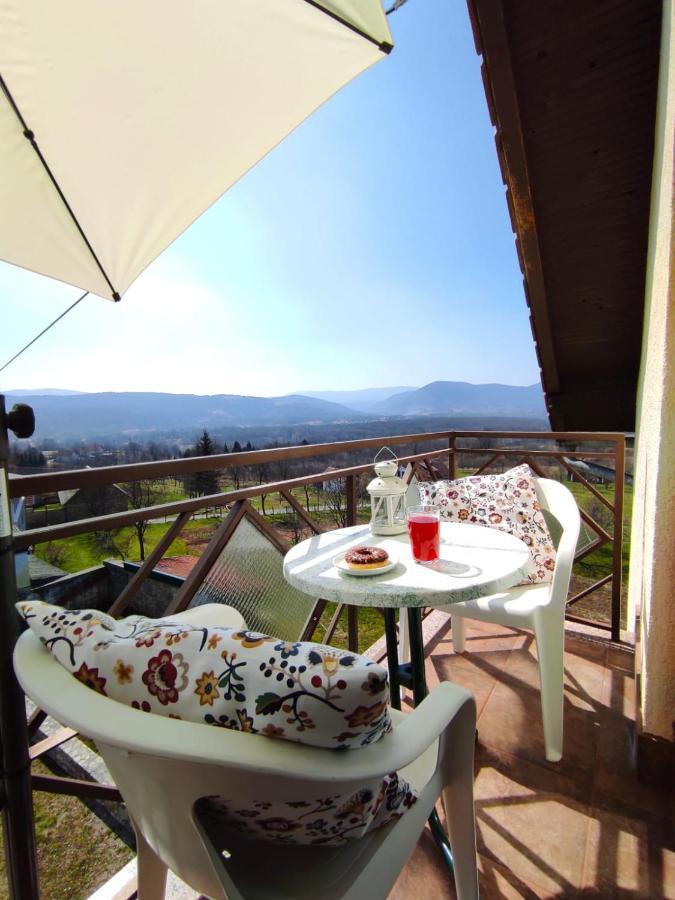Accommodation "Old Town Dreznik" ราโควิซา ภายนอก รูปภาพ