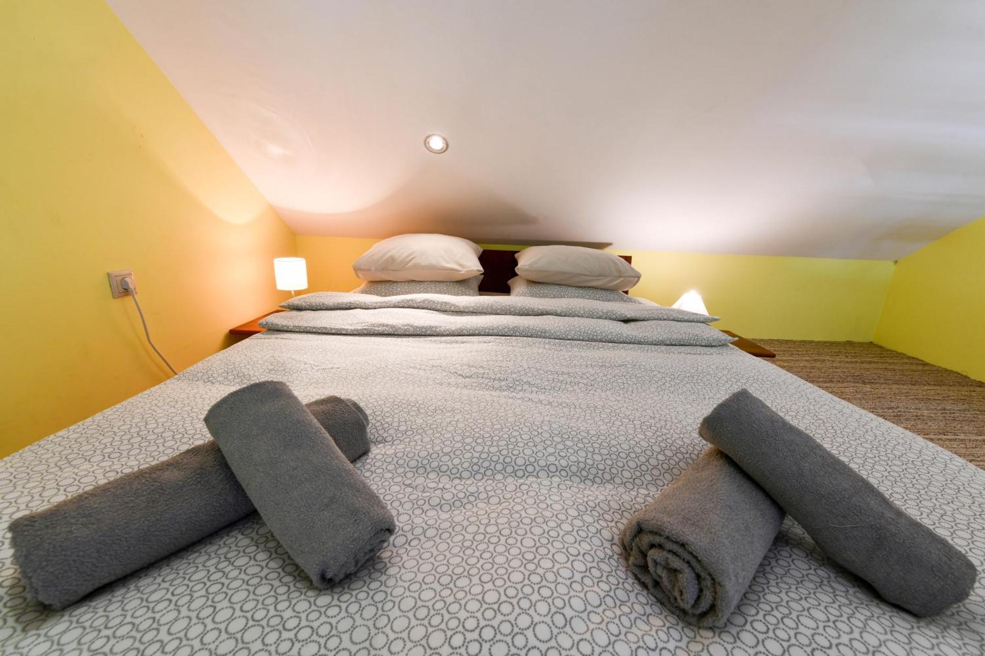 Accommodation "Old Town Dreznik" ราโควิซา ภายนอก รูปภาพ