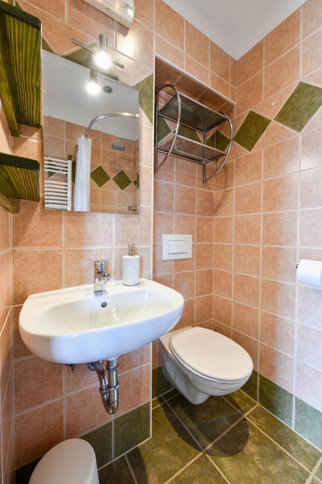 Accommodation "Old Town Dreznik" ราโควิซา ภายนอก รูปภาพ