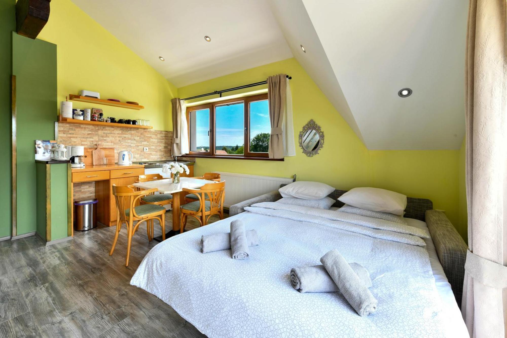 Accommodation "Old Town Dreznik" ราโควิซา ภายนอก รูปภาพ