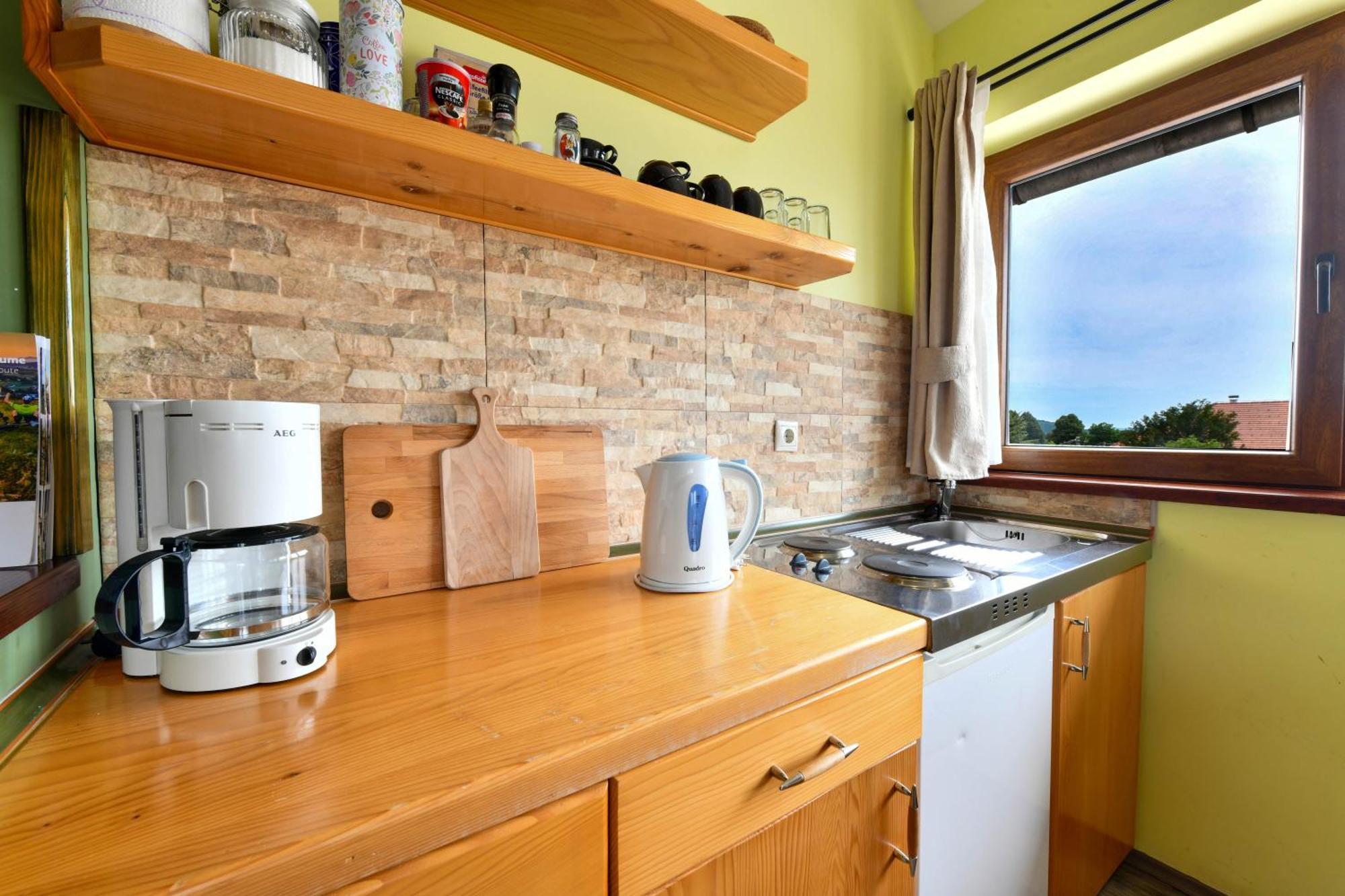 Accommodation "Old Town Dreznik" ราโควิซา ภายนอก รูปภาพ